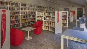 Biblioteca Civica di Arona - Foto a cura del Foto Club Arona
