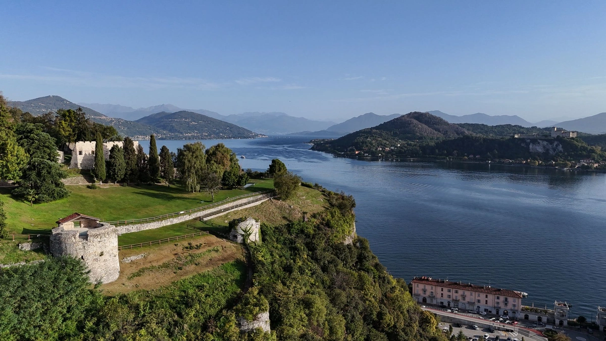 Foto della Rocca Borromea di Arona